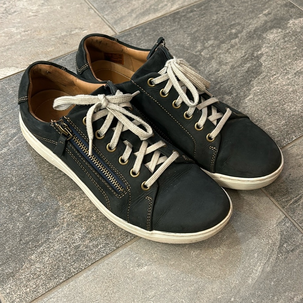 Clarks Navy Sneakers Nalle